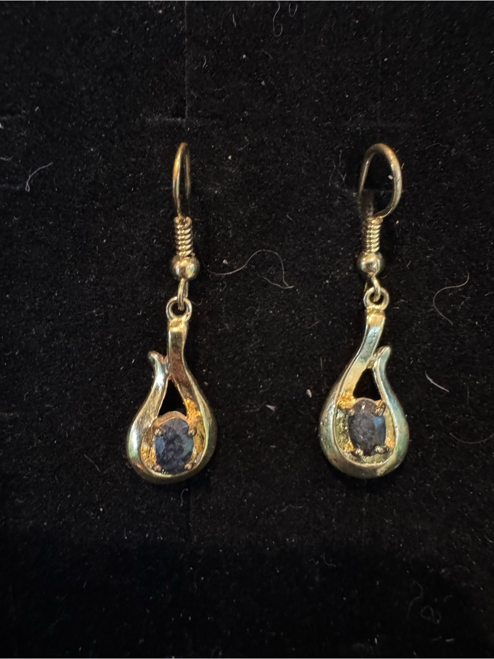 Gold Tone Dark Blue Faceted Stone Teardrop Dangle Hook Earrings